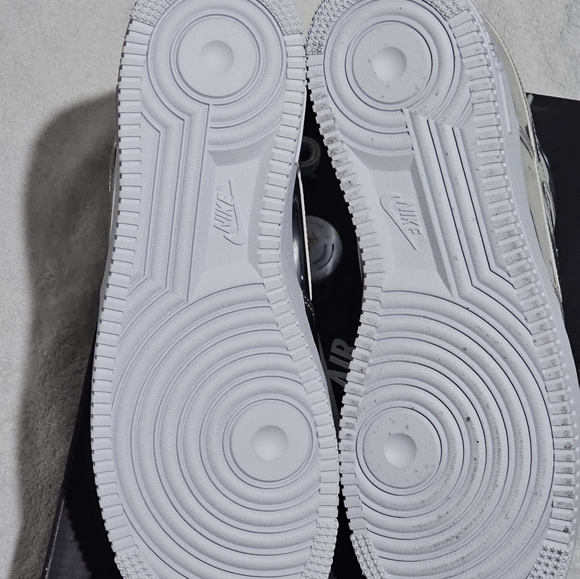 Nike  Air Force 1 SP 'Liquid Metal - Chrome' CQ6566-001 Size M 10.5 & W 12 New - Picture 9 of 10